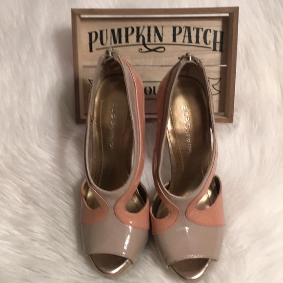 ✨NWOT✨BCBG GENERATION✨NUDE PLATFORM SHOES - Picture 7 of 8